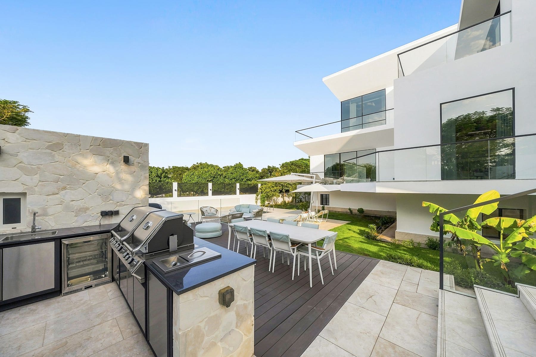 Private Residence 003, interior view 27